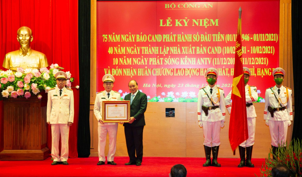 Công tác chính trị, tư tưởng - công cụ mềm có vị trí rất quan trọng - 3 Công tác chính trị, tư tưởng - công cụ mềm có vị trí rất quan trọng - 3