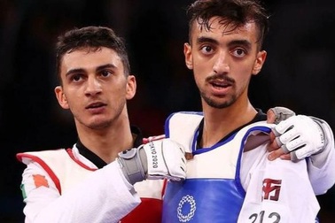 VĐV taekwondo gây sốt khi được ví như Bruno Fernandes "phiên bản võ sĩ"