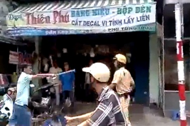 Khởi tố vụ CSCĐ đánh CSGT bằng tuýp sắt