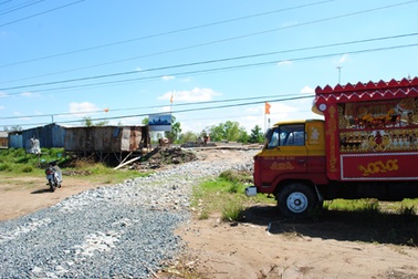 Xem xét kỷ luật cán bộ nhận tiền nhà thầu