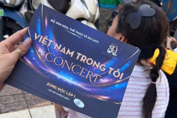 Vé miễn phí xem concert Việt Nam trong tôi được bán lại giá 1 triệu đồng - 5