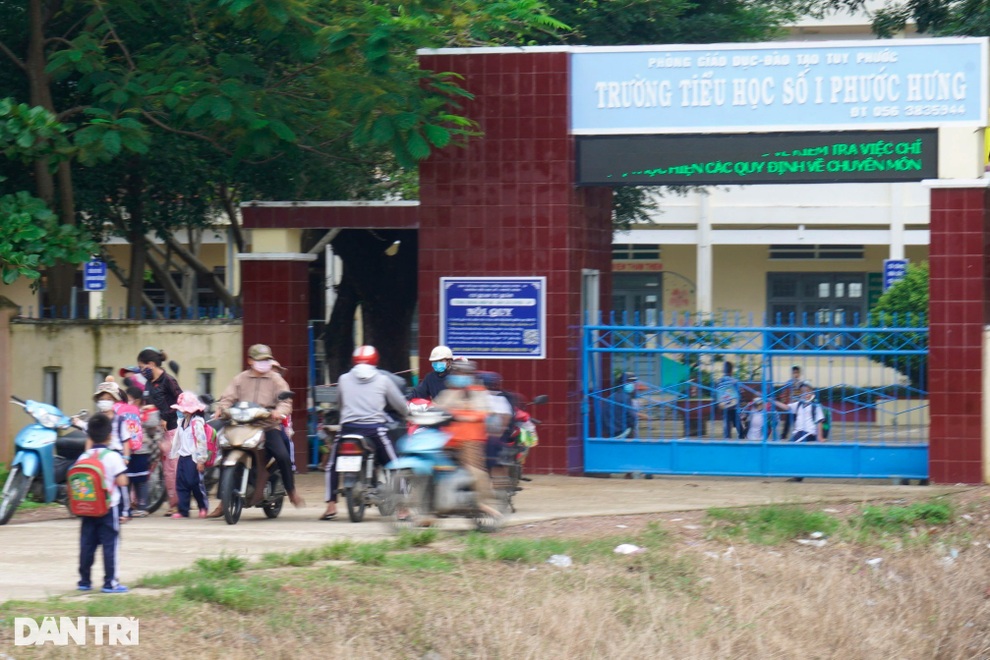 Bình Định: Cán bộ không được tự ý ra ngoài tỉnh khi chưa được phép - 2 Bình Định: Cán bộ không được tự ý ra ngoài tỉnh khi chưa được phép - 2