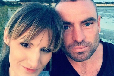 Vừa được cầu hôn đã phát hiện vị hôn phu "qua lại" với gái làng chơi