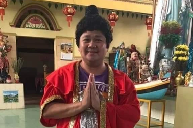 Minh Béo gây tranh cãi khi "khoe" vào vai Đức Phật, đoàn cải lương nói gì?