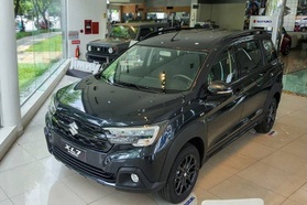 Vừa về đại lý, bản đặc biệt của Suzuki XL7 đã được giảm 70 triệu đồng