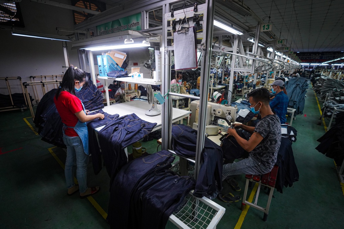Thưởng Tết dự báo mức cao trên 1,1 tỷ đồng thuộc ngành dược, bất động sản - 1 Thưởng Tết dự báo mức cao trên 1,1 tỷ đồng thuộc ngành dược, bất động sản - 1