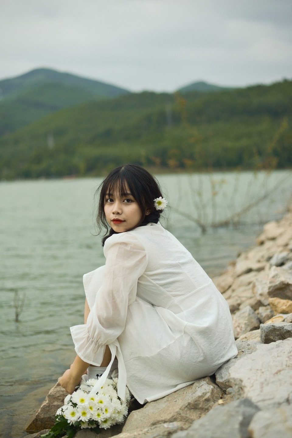 Nữ sinh Quảng Ninh ngọt ngào trong loạt ảnh đời thường tuổi 18 - 6 Nữ sinh Quảng Ninh ngọt ngào trong loạt ảnh đời thường tuổi 18 - 6