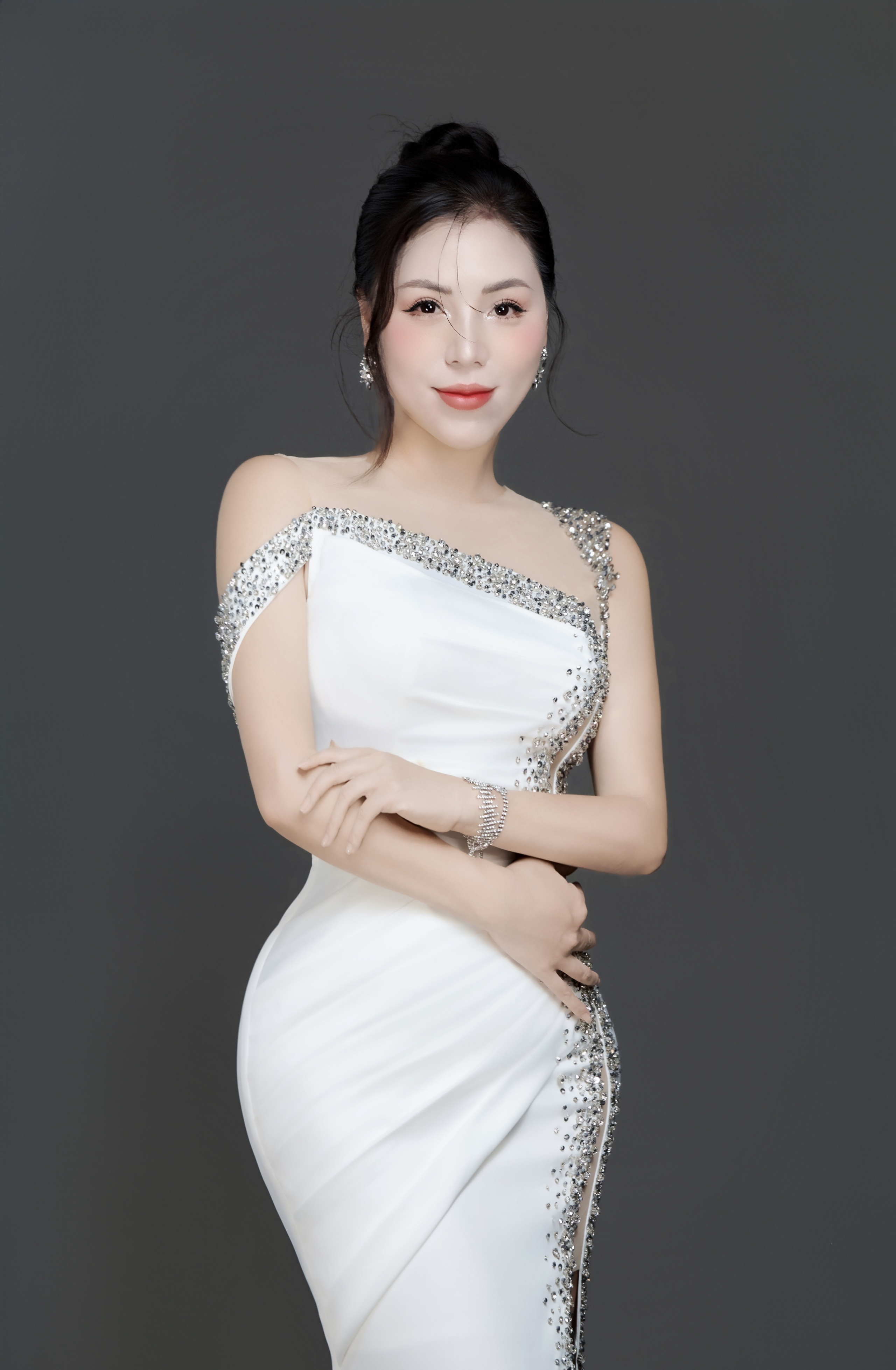 Á hậu Hương Kathy: Hôn nhân kết thúc không phải là thất bại - 1