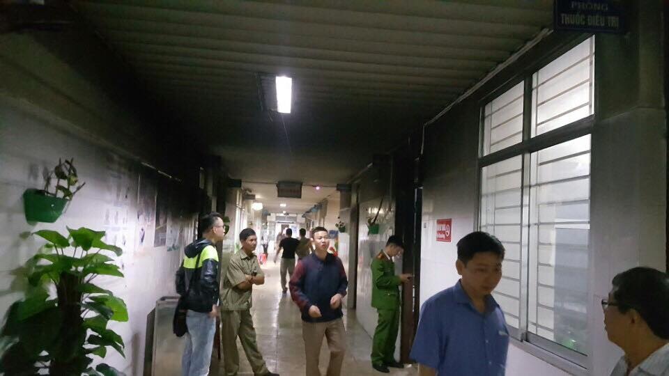 Nam bệnh nhân đốt bệnh viện, xé quần áo nữ y tá bị khởi tố - 1