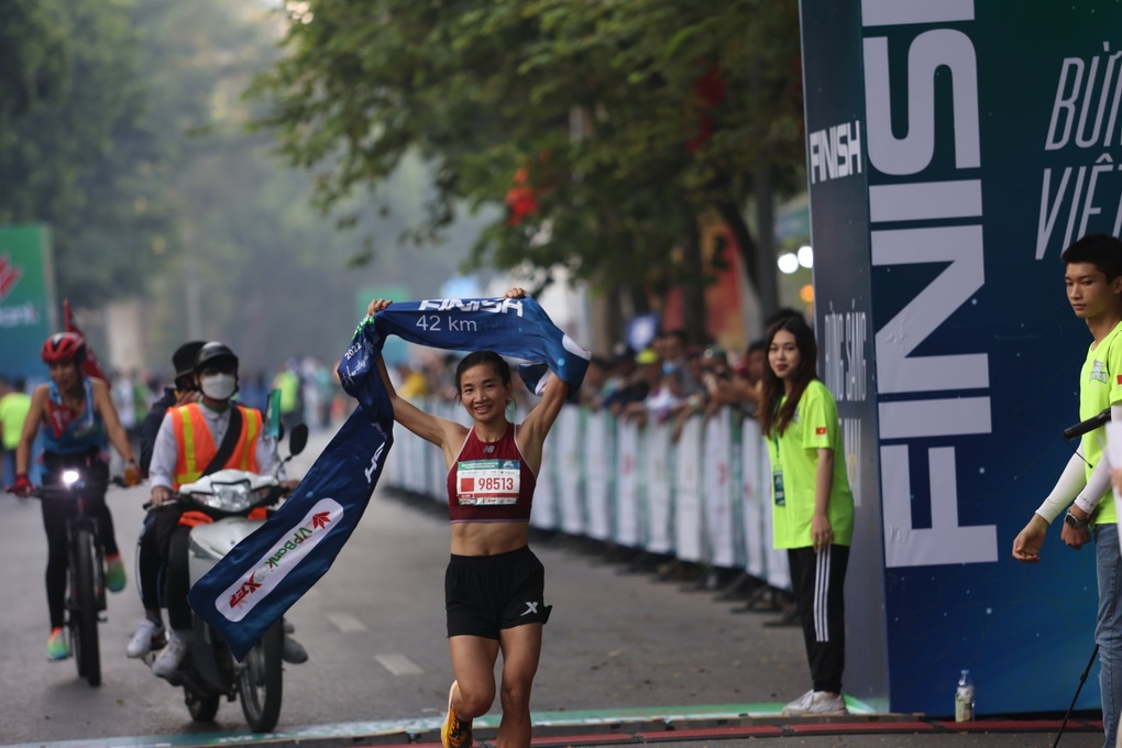 Giải chạy VPBank Hanoi Marathon 2022: Cuộc đua bứt tốc - 5 Giải chạy VPBank Hanoi Marathon 2022: Cuộc đua bứt tốc - 5