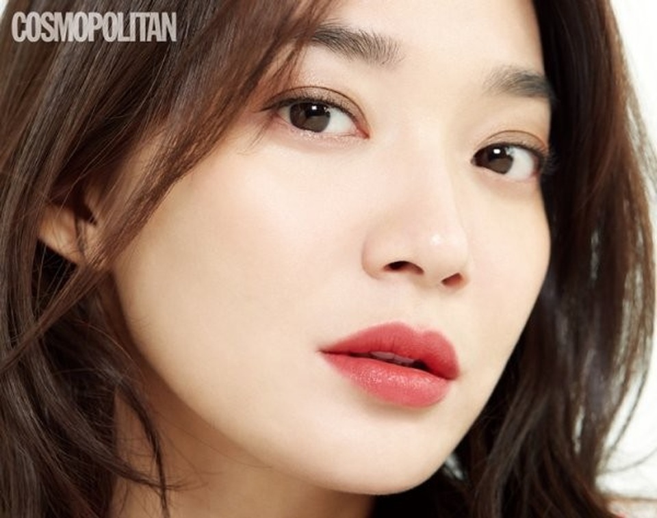 Shin Min Ah: Mỹ nhân “không tuổi” cùng chuyện tình cổ tích với “phi công trẻ” kém 5 tuổi - 2 Shin Min Ah: Mỹ nhân “không tuổi” cùng chuyện tình cổ tích với “phi công trẻ” kém 5 tuổi - 2