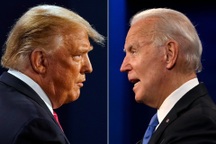 Ông Biden, ông Trump bất phân thắng bại trên đường đua vào Nhà Trắng