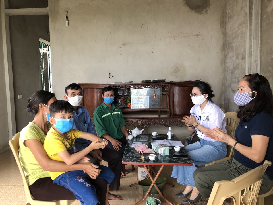 Được bạn đọc giúp đỡ, người mẹ tiếp tục rao bán nhà để cứu con - 1 Được bạn đọc giúp đỡ, người mẹ tiếp tục rao bán nhà để cứu con - 1
