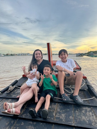 Cuộc sống con gái Phi Nhung ở Mỹ sau 4 năm từ khi mẹ đột ngột qua đời - 9