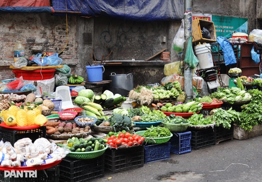 Một tuần hết nửa triệu mua rau, bà nội trợ ở Hà Nội nhờ tiếp tế gấp từ quê - 4