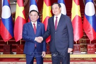 Việt Nam luôn coi trọng và dành ưu tiên hàng đầu mối quan hệ đặc biệt với Lào