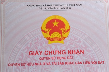 Đà Nẵng thông tin vụ nhân viên phòng đất đai  cho “mượn” sổ đỏ của dân