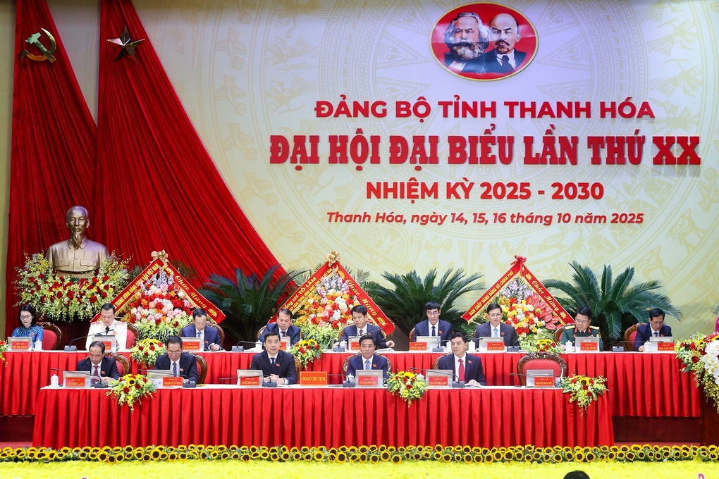 នាយករដ្ឋមន្ត្រី៖ «គ្មានតំបន់ងងឹត តំបន់ប្រផេះ ឬតំបន់ដែលមានប្រយោជន៍ឯកជនទេ»—៣ Thủ tướng: “Không để có vùng tối, vùng xám, vùng lợi ích riêng” - 3