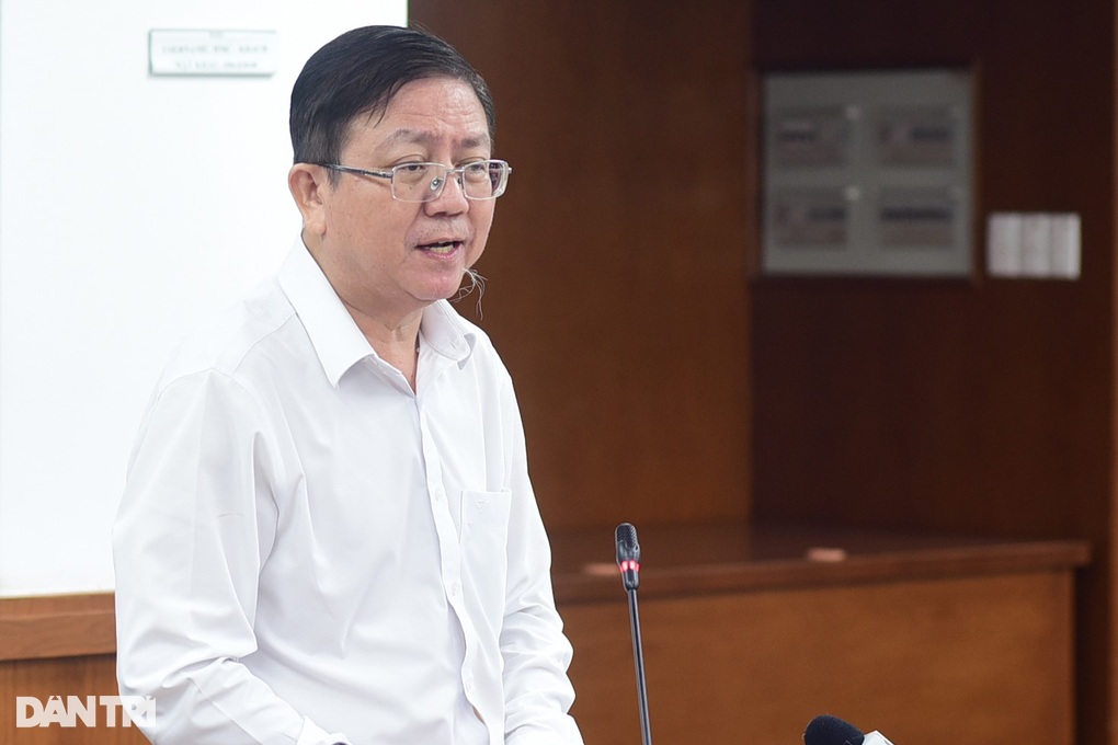 Hướng xử lý của TPHCM với các trường hợp rút đơn xin nghỉ hưu sớm - 1 Hướng xử lý của TPHCM với các trường hợp rút đơn xin nghỉ hưu sớm - 1