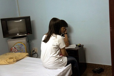 Thầy giáo bắt cóc, tống tình nữ sinh luyện thi đại học