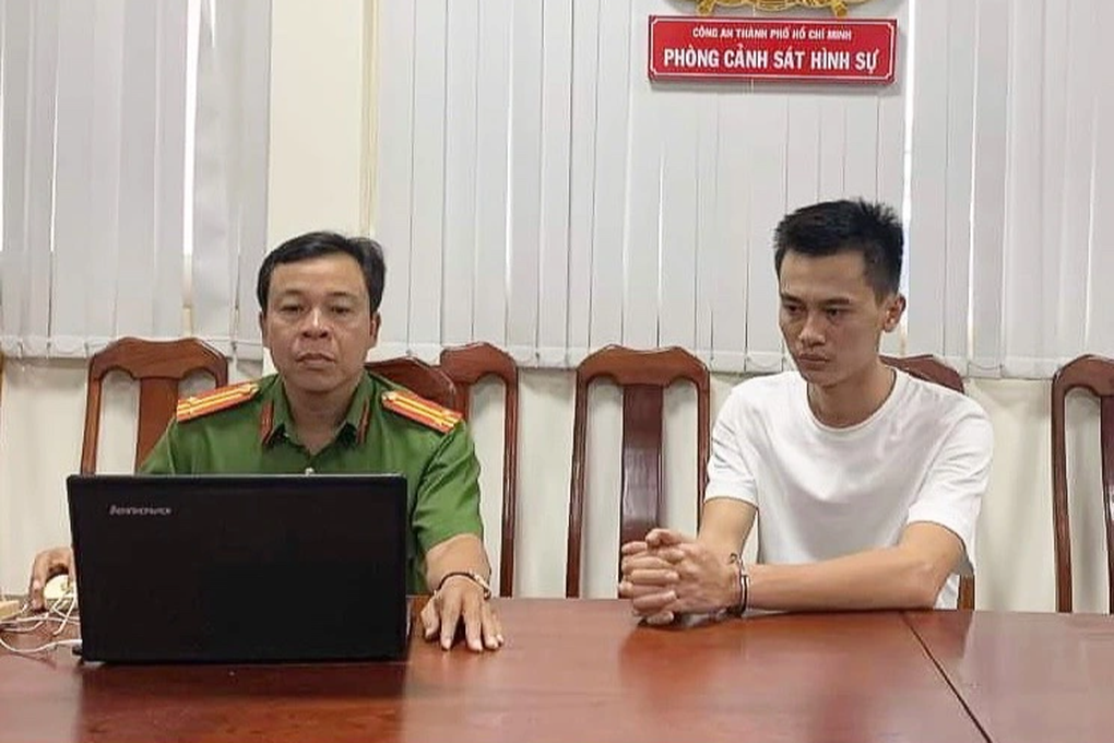 Lộ diện kẻ giúp sức cho trùm siêu xe Phan Công Khanh lừa đảo nữ đại gia - 2 Lộ diện kẻ giúp sức cho trùm siêu xe Phan Công Khanh lừa đảo nữ đại gia - 2