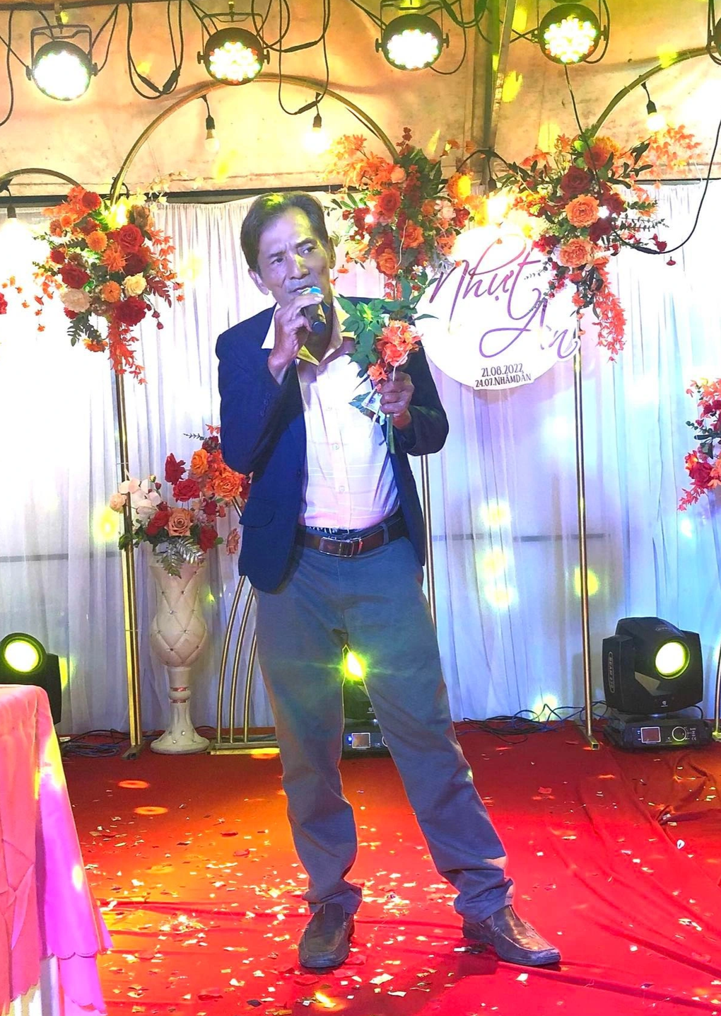 Thương Tín trở lại đóng phim, cát-xê 20 triệu đồng - 2 Thương Tín trở lại đóng phim, cát-xê 20 triệu đồng - 2