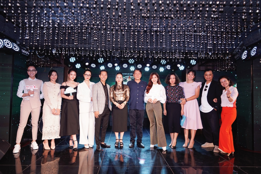 Diva Hồng Nhung sẽ hát trong chung kết Giọng hát hay Hà Nội 2022 - 2 Diva Hồng Nhung sẽ hát trong chung kết Giọng hát hay Hà Nội 2022 - 2