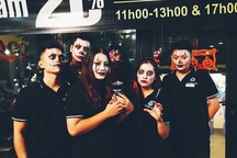 Thu nhập "khủng" mùa Halloween, sinh viên mỹ thuật thi nhau “tạo quỷ"