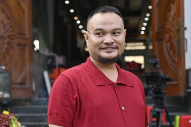 Diễn viên Vinh Râu: "Hiện tại, tôi ưu tiên bố mẹ và sự nghiệp"