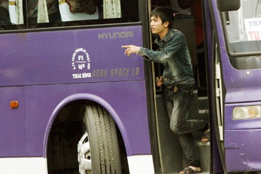 Hành khách vẫn phó mặc tính mạng cho lái xe