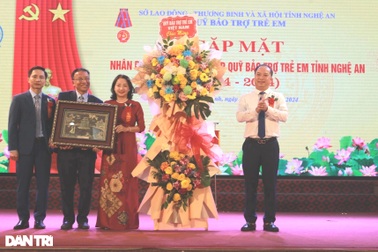 Vận động hơn 335 tỷ đồng hỗ trợ 450.000 trẻ em khó khăn, yếu thế