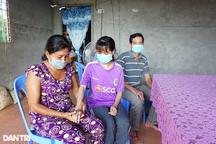 Tai họa đổ xuống con gái, mẹ nghèo khóc cạn nước mắt cầu xin được giúp đỡ