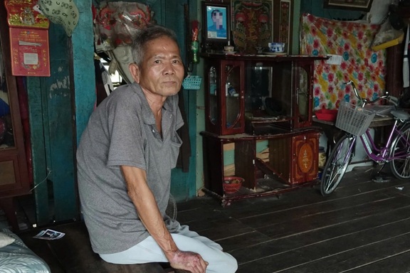 Ông nội và cha mắc nhiều bệnh, 3 đứa trẻ sống khổ trong căn nhà sắp sập
