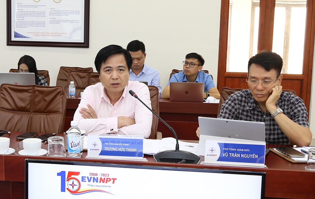 EVNNPT vượt khó, hoàn thành nhiều dự án truyền tải điện quan trọng - 4 EVNNPT vượt khó, hoàn thành nhiều dự án truyền tải điện quan trọng - 4