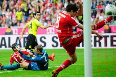 Dortmund “nghiền nát” Bayern Munich ngay tại Allianz Arena