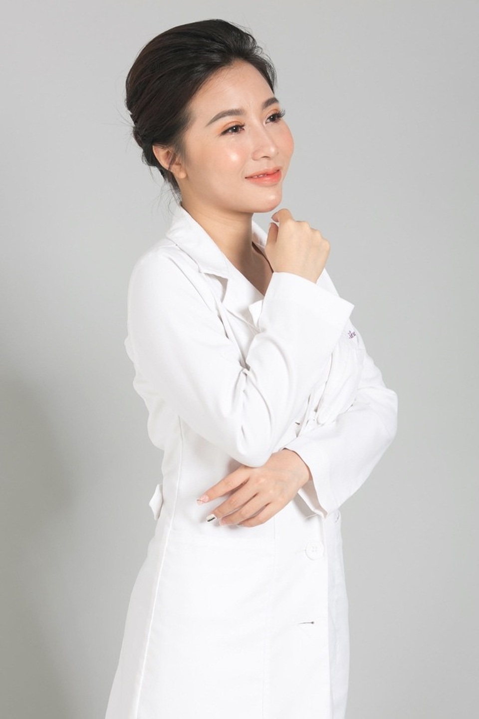 Tìm hiểu bí quyết chăm sóc da bằng các phương pháp công nghệ cùng bác sĩ Ngô Kiều Khanh - 1 Tìm hiểu bí quyết chăm sóc da bằng các phương pháp công nghệ cùng bác sĩ Ngô Kiều Khanh - 1