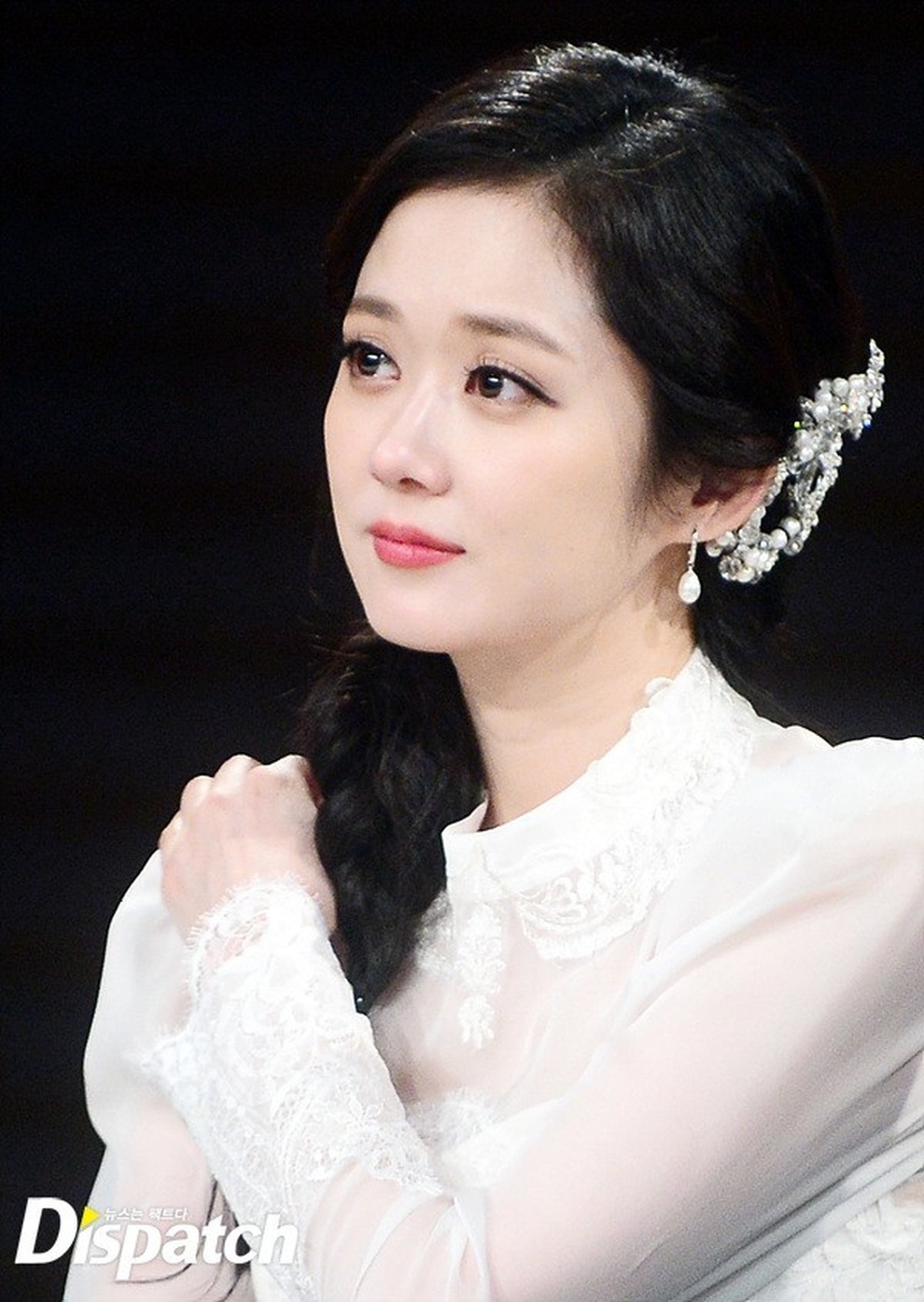 Nhan sắc như gái 20 của mỹ nhân lão hóa ngược Jang Nara - 5 Nhan sắc như gái 20 của mỹ nhân lão hóa ngược Jang Nara - 5