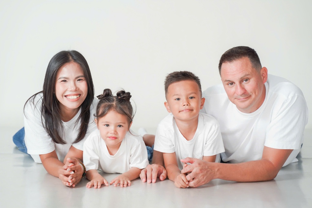Quyết định liều của cô gái Việt và câu chuyện tình ngọt ngào với chồng Nga - 3 Quyết định liều của cô gái Việt và câu chuyện tình ngọt ngào với chồng Nga - 3