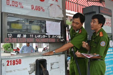Gần 13% cửa hàng xăng dầu gian lận trong kinh doanh 