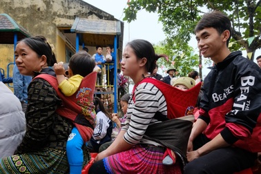 Dành tối thiểu 75.000 tỷ đồng giảm nghèo, tập trung cho vùng "lõi nghèo"