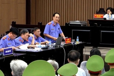 Phó Viện trưởng VKSND huyện nghỉ sáp nhập nhận trợ cấp hơn 617 triệu đồng