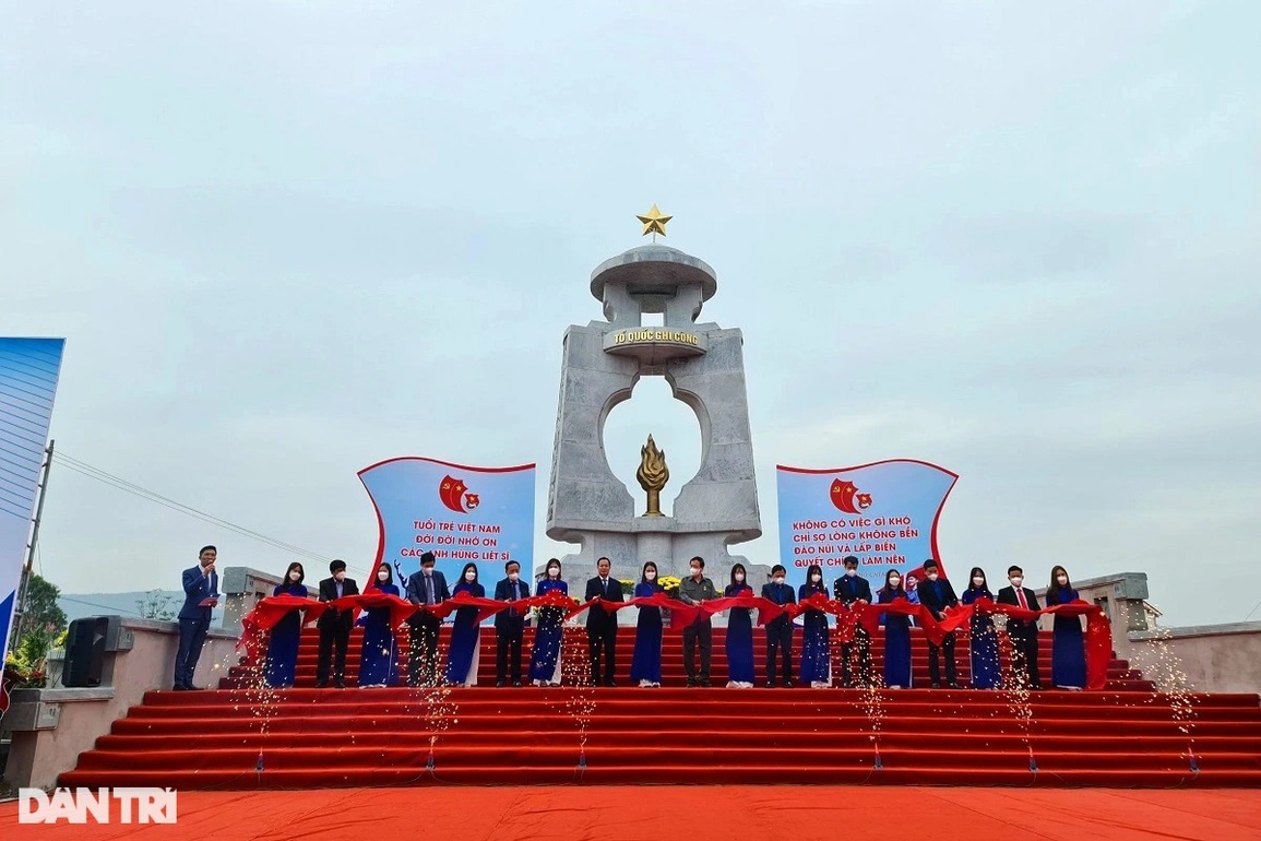 Khánh thành khu tưởng niệm tri ân thanh niên xung phong thời kỳ chống Mỹ - 1 Khánh thành khu tưởng niệm tri ân thanh niên xung phong thời kỳ chống Mỹ - 1
