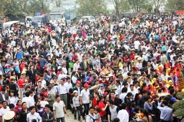 Khai hội ở ngôi chùa lớn nhất Việt Nam