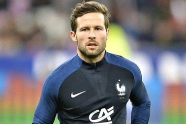 Tuyển thủ Pháp gốc Việt Nam treo giày ở tuổi 35