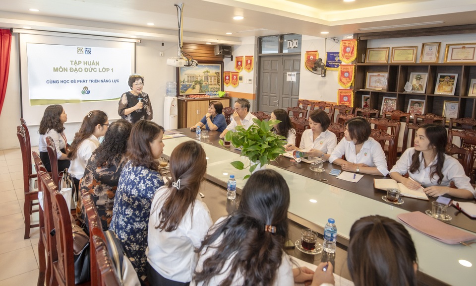Độ mở trong SGK mới giúp giáo viên áp dụng công nghệ vào dạy học - 1 Độ mở trong SGK mới giúp giáo viên áp dụng công nghệ vào dạy học - 1