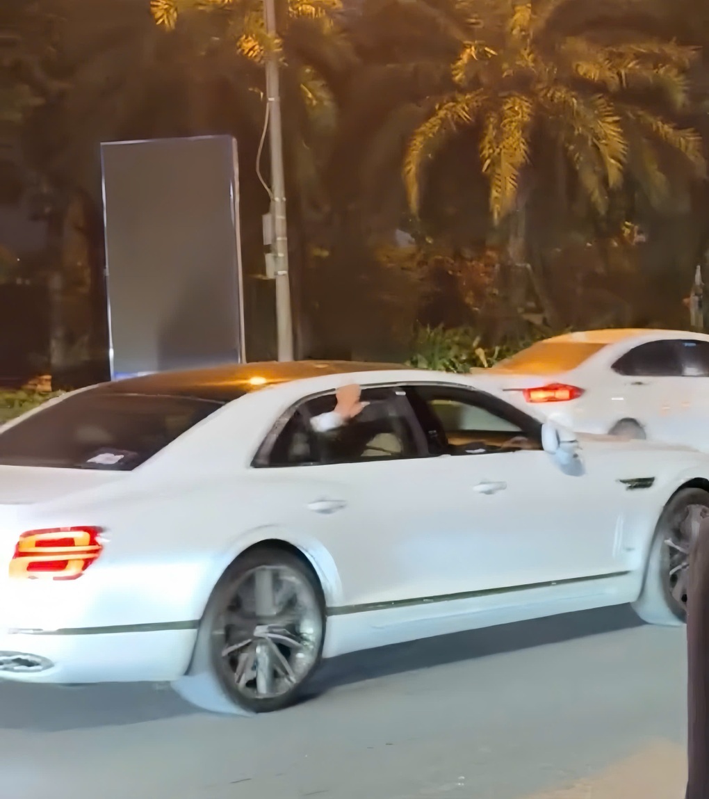 G-Dragon ankommer Vietnam, fansen danser og venter, men får ikke møte ham - 2 G-Dragon đến Việt Nam, fan nhảy múa chờ đợi nhưng không được gặp - 2