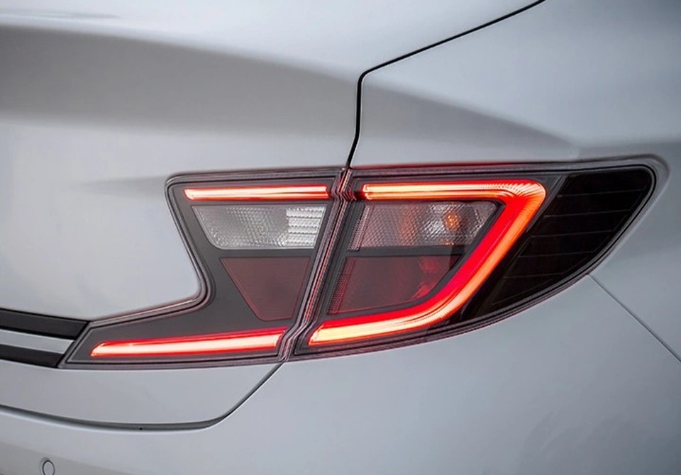 Hyundai ra xe cỡ nhỏ Aura giá tương đương chưa đến 200 triệu đồng - 7 Hyundai ra xe cỡ nhỏ Aura giá tương đương chưa đến 200 triệu đồng - 7