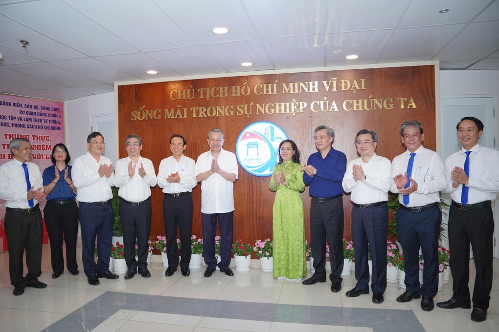 Tổng Bí thư Tô Lâm khảo sát tại TPHCM trước ngày sáp nhập tỉnh, thành - 3 Tổng Bí thư Tô Lâm khảo sát tại TPHCM trước ngày sáp nhập tỉnh, thành - 3
