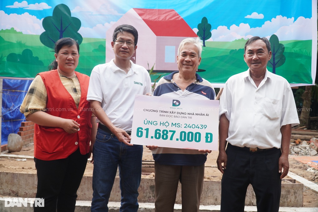 Khởi công nhà Nhân ái tặng vợ chồng già bệnh tật ở Bến Tre - 2 Khởi công nhà Nhân ái tặng vợ chồng già bệnh tật ở Bến Tre - 2