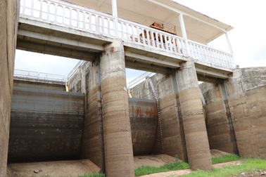 Điều tra việc chi trả hàng tỷ đồng để đền bù đất cho “người lạ”